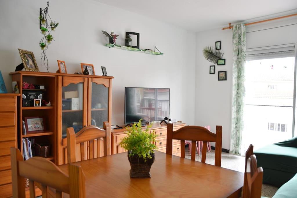Piso Centrico For4 Cerca Barcelona La Casa De Sonia Apartment Vilanova i la Geltru Bagian luar foto